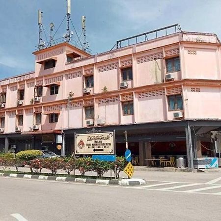 斯波特昂 89994 Rz黄金酒店 Kuala Kerai 外观 照片