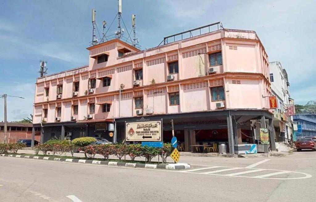 斯波特昂 89994 Rz黄金酒店 Kuala Kerai 外观 照片