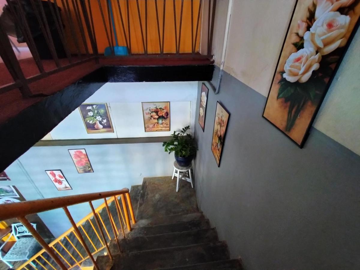 斯波特昂 89994 Rz黄金酒店 Kuala Kerai 外观 照片